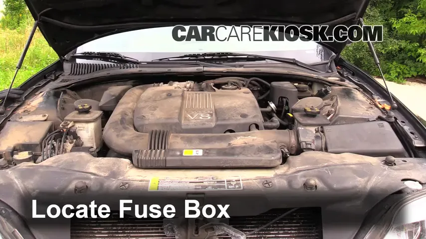 2002 Lincoln LS 3.9L V8 Fuse (Engine)